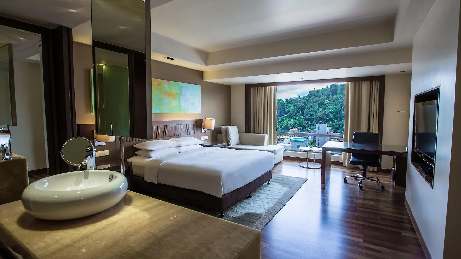 *****  Hyatt Regency Kinabalu Hotel Kota Kinabalu Malaysia