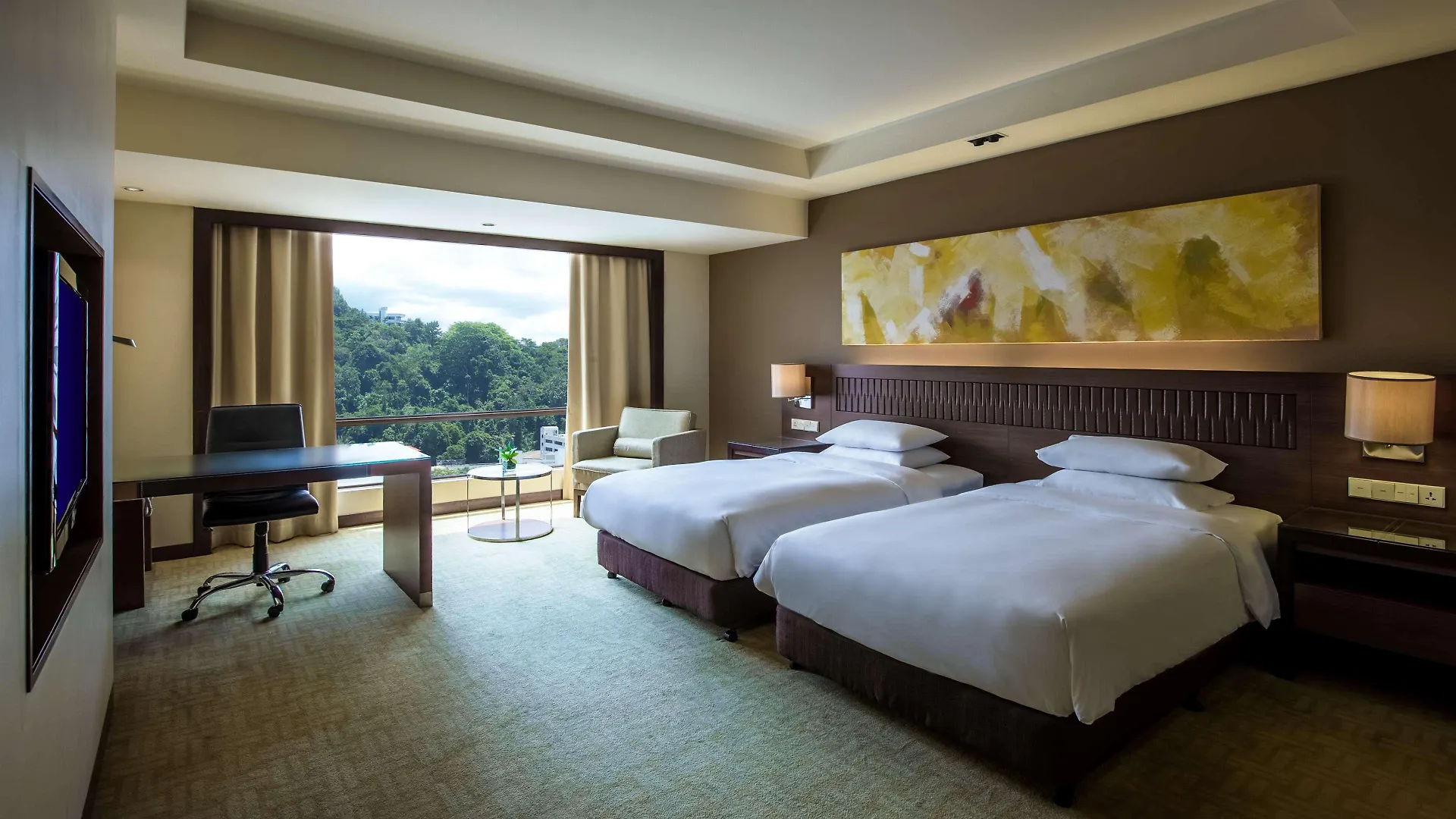 Hyatt Regency Kinabalu Hotel Kota Kinabalu 5*,