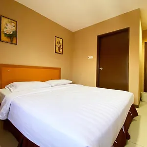 Oyo 90108 Kaya Kota Kinabalu