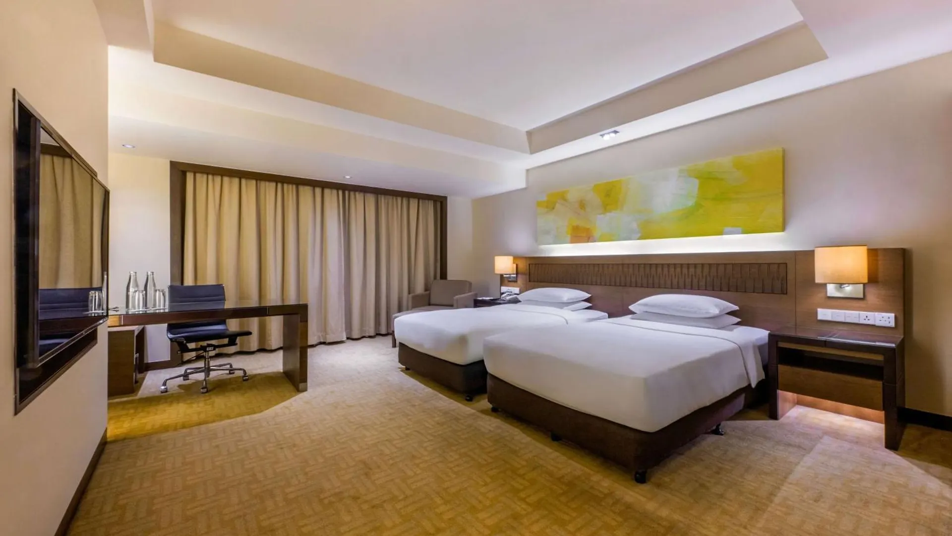 Hotel Hyatt Regency Kinabalu Kota Kinabalu 5*,