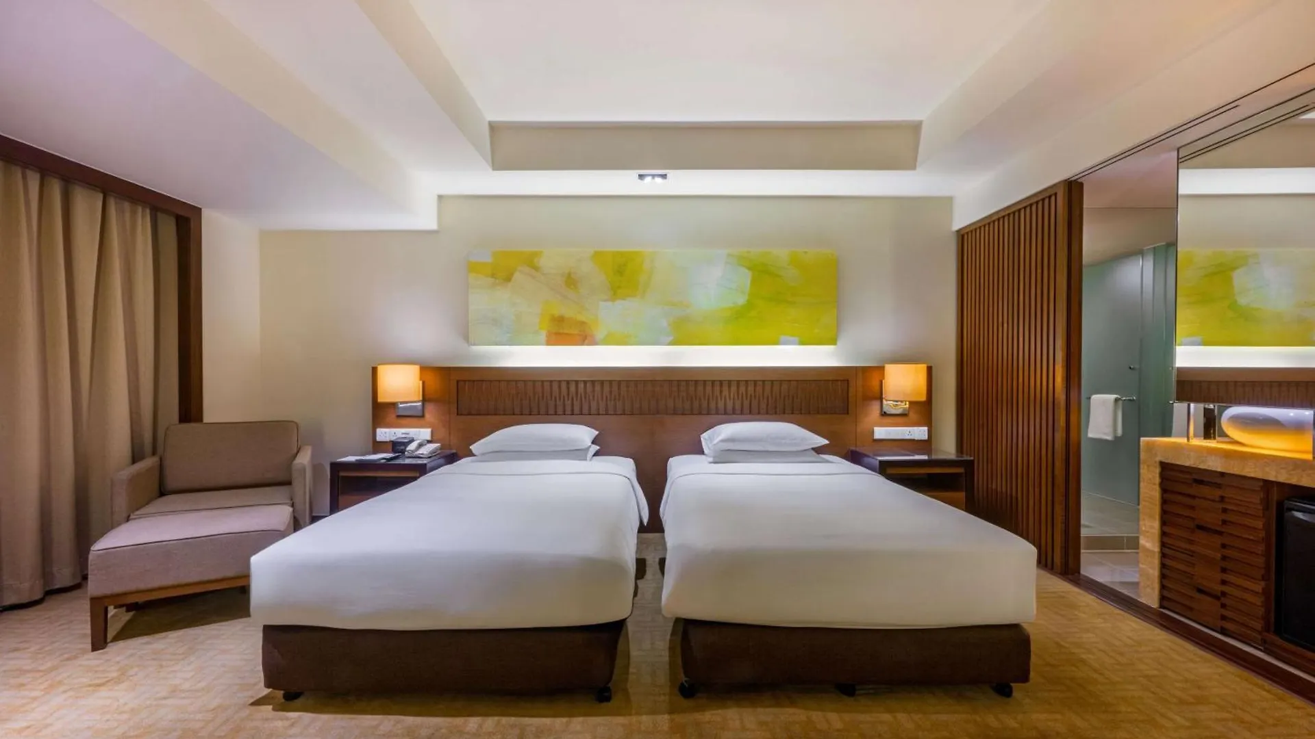 Hotel Hyatt Regency Kinabalu Kota Kinabalu 5*,