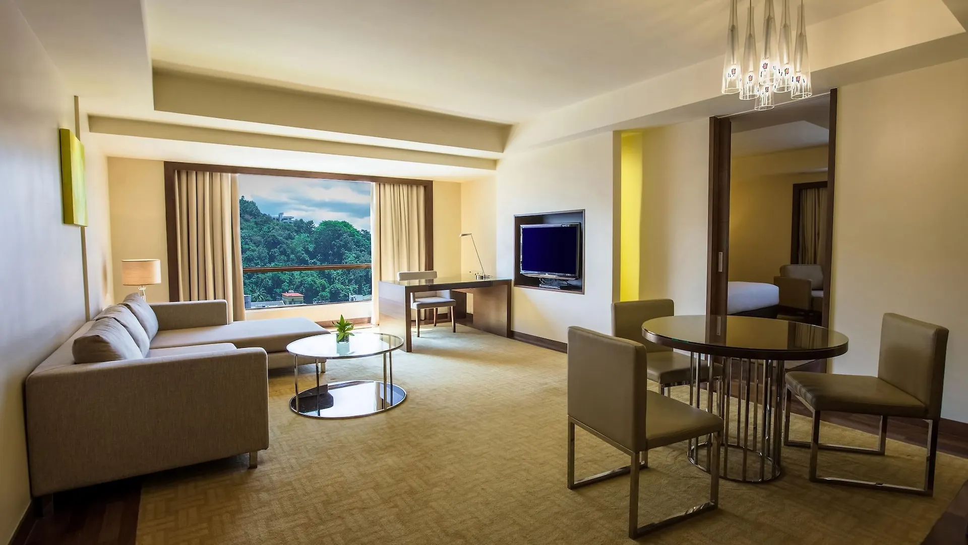 *****  Hyatt Regency Kinabalu Hotel Kota Kinabalu Malaysia